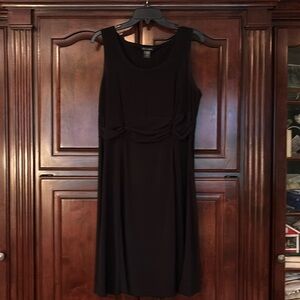 CHELSEA MUSE LITTLE BLACK DRESS SIZE 14 flattering detail in front